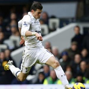 Bale brace boosts Spurs, Chelsea and Arsenal win