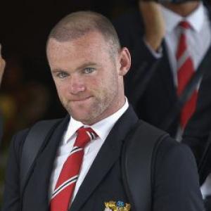 Rooney still considering move out of Manchester United