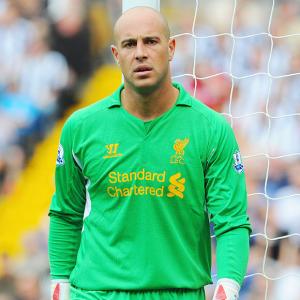 Exiting Reina tells Liverpool fans: Unhappy with club management