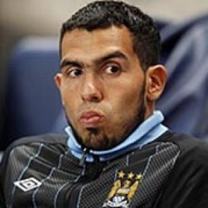 Tevez arrested after driving while disqualified: Reports