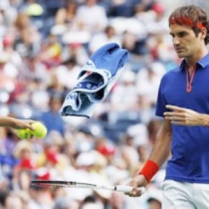 Federer and Nadal win, Ferrer bows out