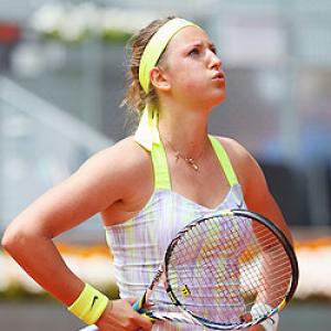 'Hot' Azarenka knocked out of Madrid Open