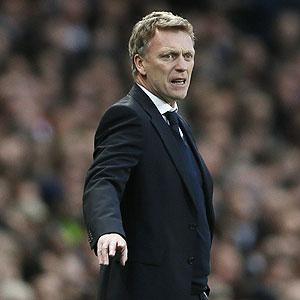 Moyes meets Everton chairman as United move looms