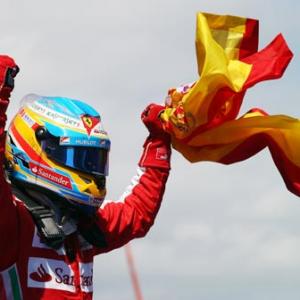 F1: Alonso turns up the heat with Spanish win