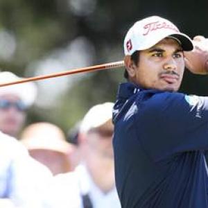 Bhullar sizzles for two-shot lead at Indonesia Open