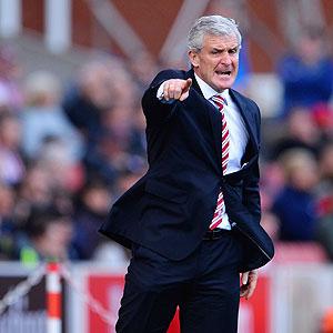 Man United are vulnerable reckons Stoke manager Hughes