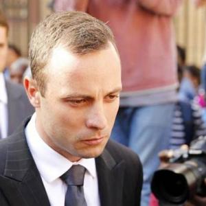 Prosecutor asks Pistorius: Did Reeva scream when you shot her?
