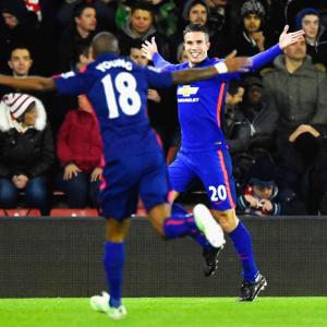 EPL PHOTOS: United beat Southampton to go third