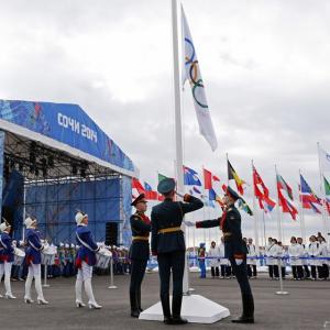 Winter Games begin, Putin keen to prove doubters wrong