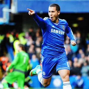 EPL PHOTOS: Hazard puts Chelsea on top as Arsenal routed at Liverpool