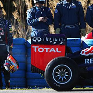Another bad day for Red Bull as Ricciardo's car breaks down