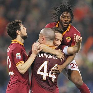 Serie A: Totti returns from buttock injury to help Roma win