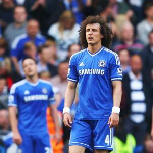 EPL PHOTOS: Chelsea's slim hopes of title all but over