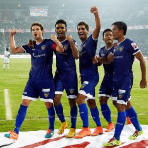 ISL: Elano scores late as Chennaiyin FC, Kolkata share points