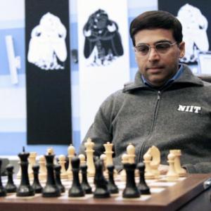Anand to play with white in World Chess Championship opener