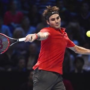 World Tour Finals PHOTOS: Murray steamrolled by 'exceptional' Federer