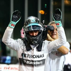 Rosberg beats Hamilton to Abu Dhabi pole