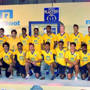 Tendulkar unveils jersey and anthem of his ISL team, Kerala Blasters