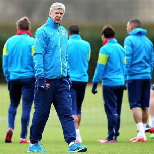 Arsenal players glad about manager Wenger's new deal: Ramsey