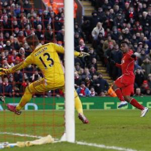 Sturridge scores on comeback as Liverpool beat West Ham