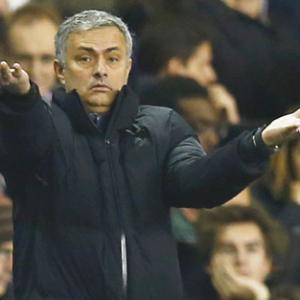 Mourinho blames referee for Chelsea's White Hart Lane pain