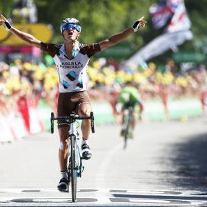 Tour de France: Vuillermoz shines, Froome leads
