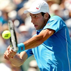 Indian Wells: Djokovic crushes Murray, faces Federer in final