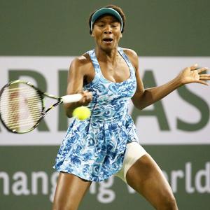 Charleston: Venus powers on, while it's curtains down for Bencic