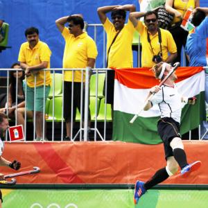 Germany sink India with late goal