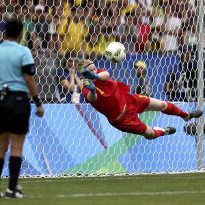 Sweden beat Brazil in shoot-out to reach women's soccer final