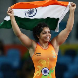 Highlights of Day 12: Sakshi breaks open medal chest