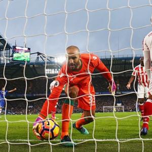EPL PIX: Chelsea extend lead at the top, United leave it late