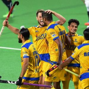 Hockey India League: Punjab thrash Mumbai to go top of the table