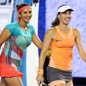 Sania-Martina romp into Madrid Masters final