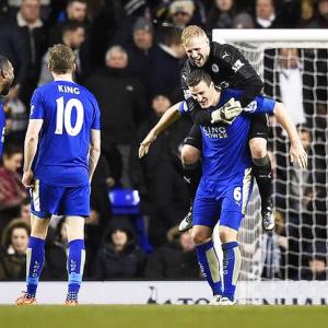 EPL PHOTOS: Fighting Leicester beat Spurs; Arsenal-Reds draw