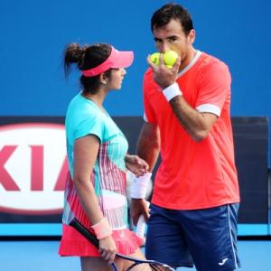 Australian Open: Sania-Dodig upset holders Hingis-Paes