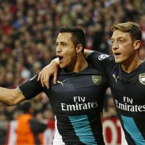 Fit-again Fit-again Sanchez ready to return for Arsenal