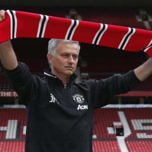 Will Manchester United extend Mourinho's contract?