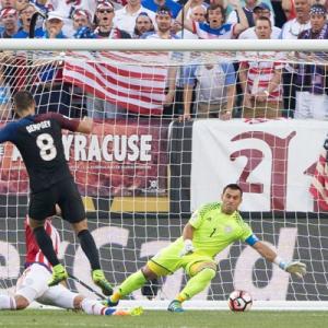 Copa America: U.S. win group after Costa Rica stun Colombia