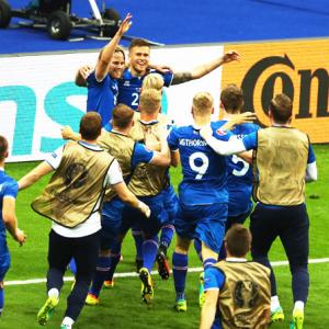 Euro: Iceland advance to last 16 after 2-1 win against Austria