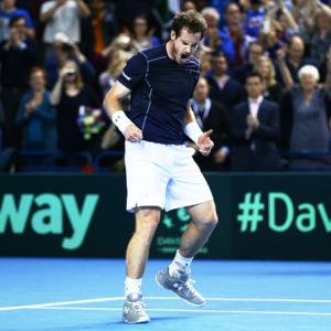 Davis Cup: Murray, Djokovic win epic encounters, to meet in quarters