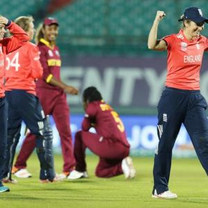 Women's World T20: England beat Windies in nail-biting finish