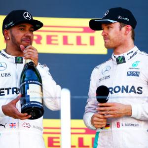 Hamilton vows to keep fighting for F1 title till bitter end