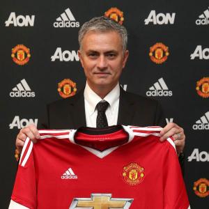 It's official! Manchester United appoint Mourinho as manager