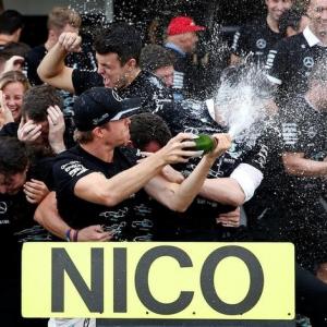 Rosberg keeping the champagne on ice despite closing in on title