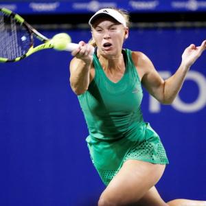 Pan Pacific Open: Wozniacki ends Radwanska reign to reach final