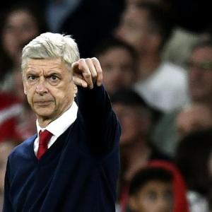 Wenger gives indication on his Arsenal future