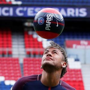 Neymar likely to miss PSG opener