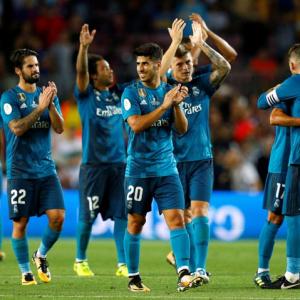 Real's confidence contrasts with Barca's concern as season begins