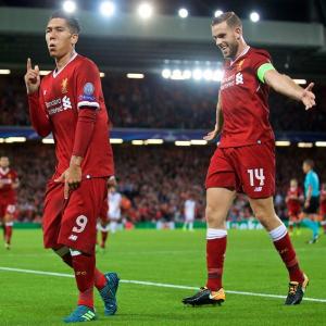 Champions League: Liverpool, Sporting reach group stage